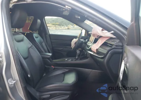 2022 Jeep Compass Altitude Fwd z USA, uszkodzony, nr VIN 3C4NJCBB8NT225523